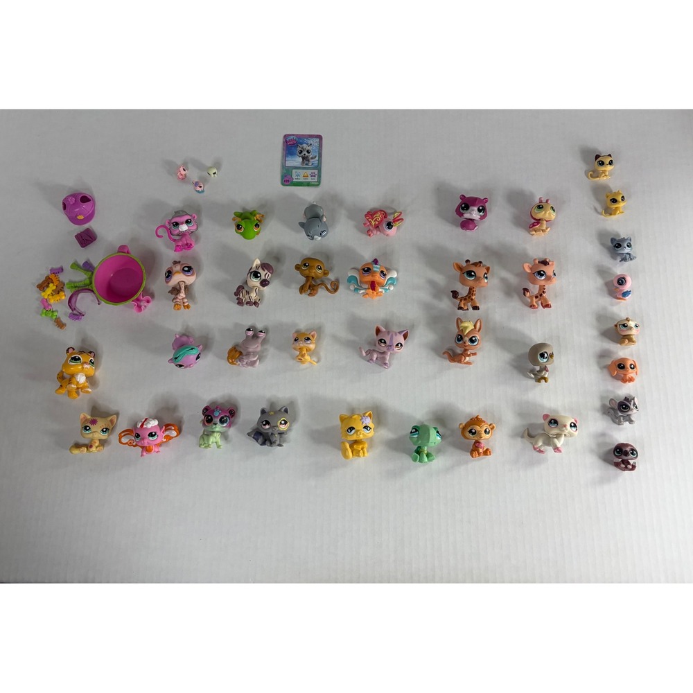 Littlest Pet Shop LPS Lot 40+ Vintage Figures Cats Dogs Giraffes Accessories